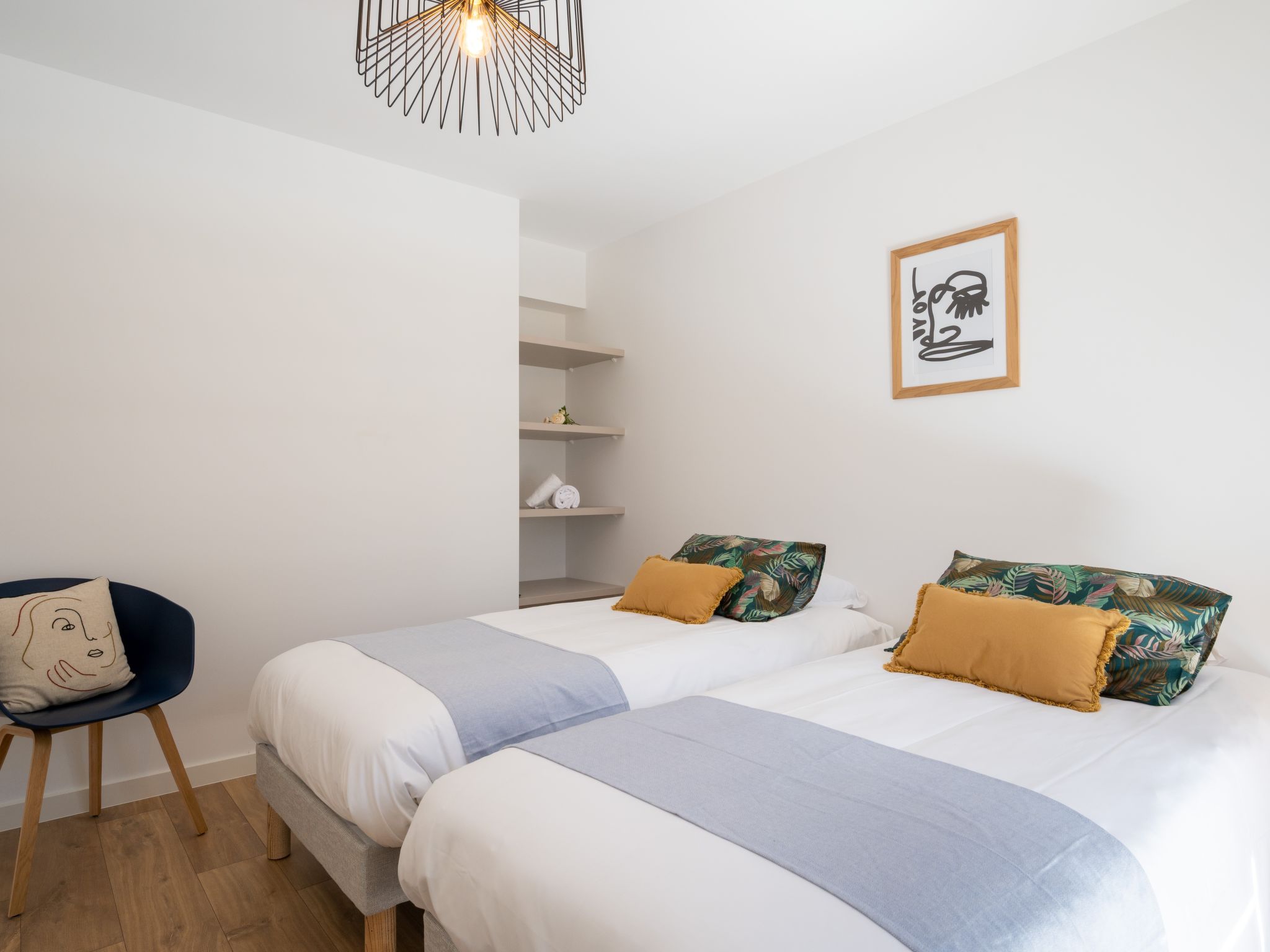 Photo of Hemisphère