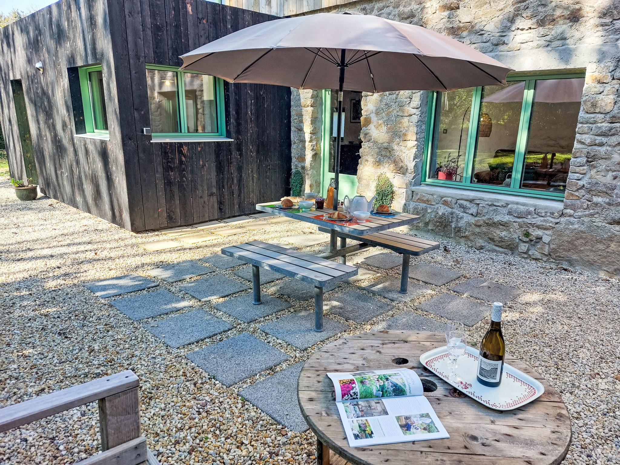 La Longère-Buiten