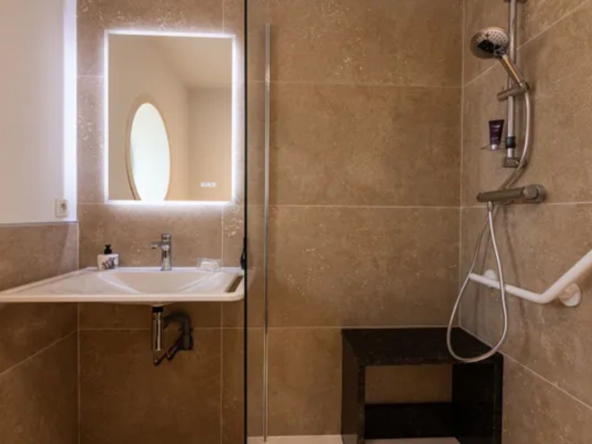 Villa DUXCAAR-Binnen