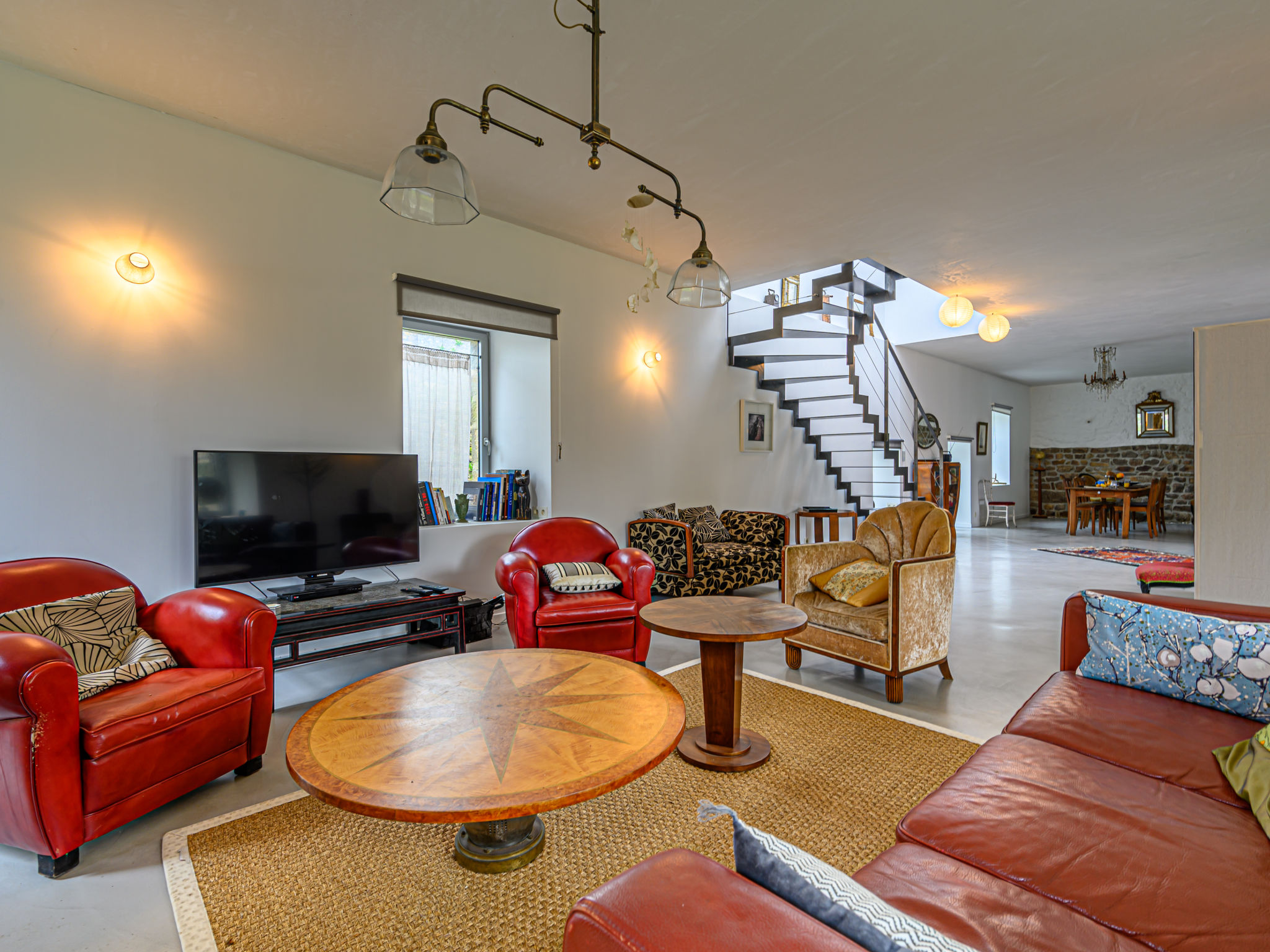 "Maison Maison Ty Mad", huis 4-kamers 160 m2. Mooi ingericht: woon-/eetkamer met TV (Flatscreen TV). Uitgang naar de tuin. 1 kamer met 2 bedden (90 cm, lengte 200 cm). Keuken (oven, afwasmachine, 3 ke..