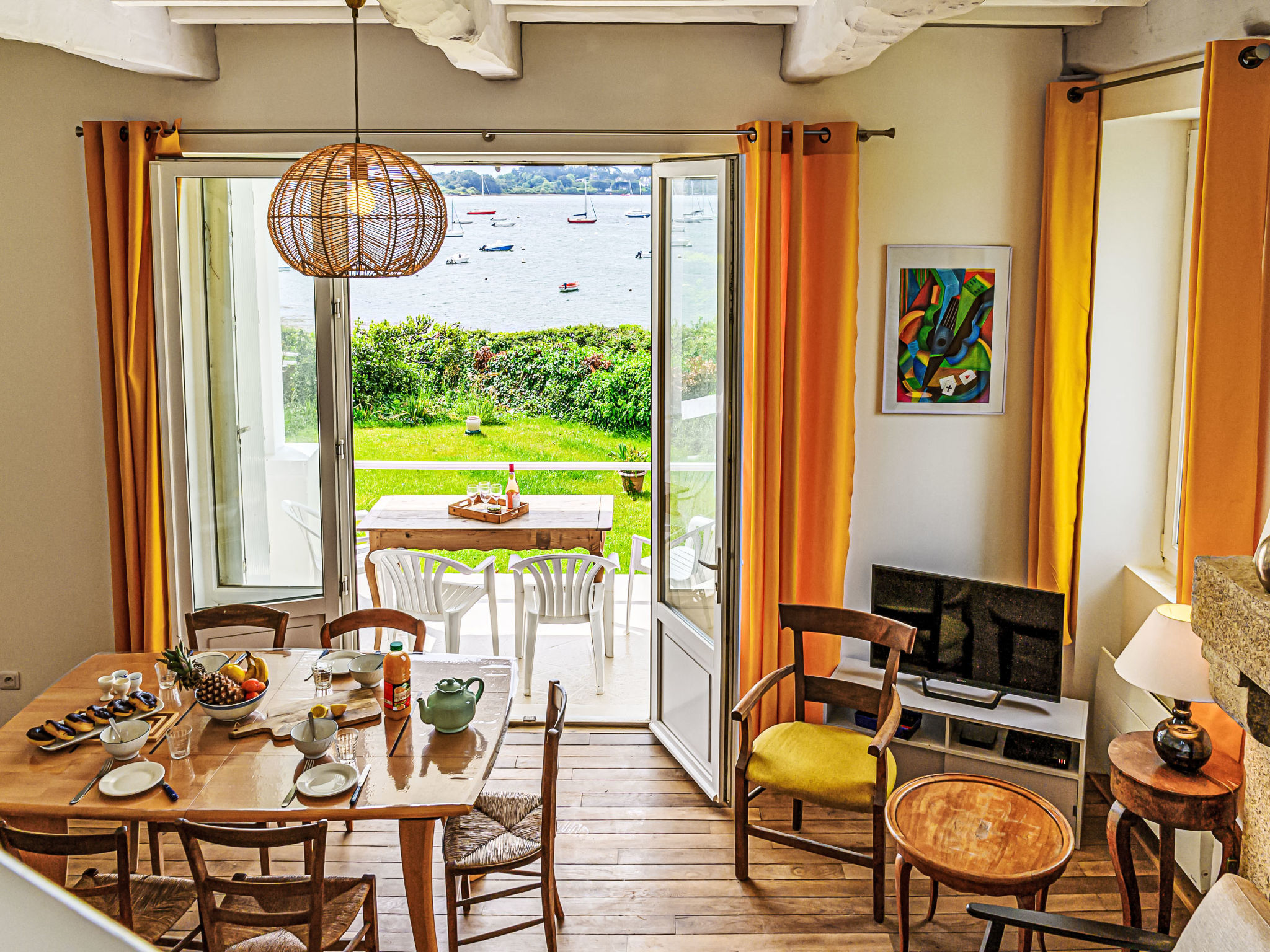 Maison La Prâme – Cuisine et coin repas, photo 8 sur 23