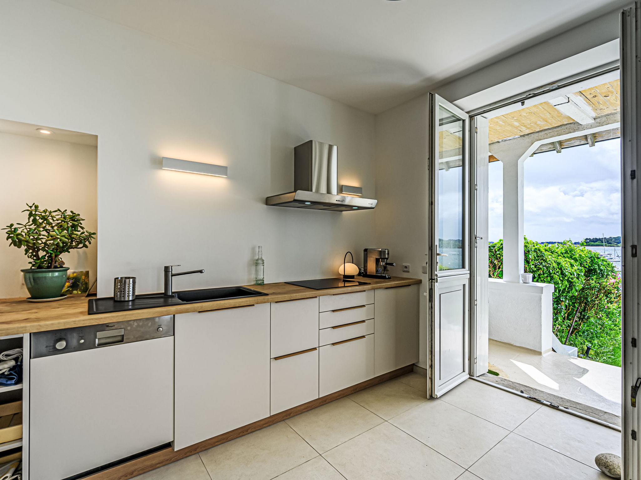 Maison La Prâme – Cuisine et coin repas, photo 9 sur 23