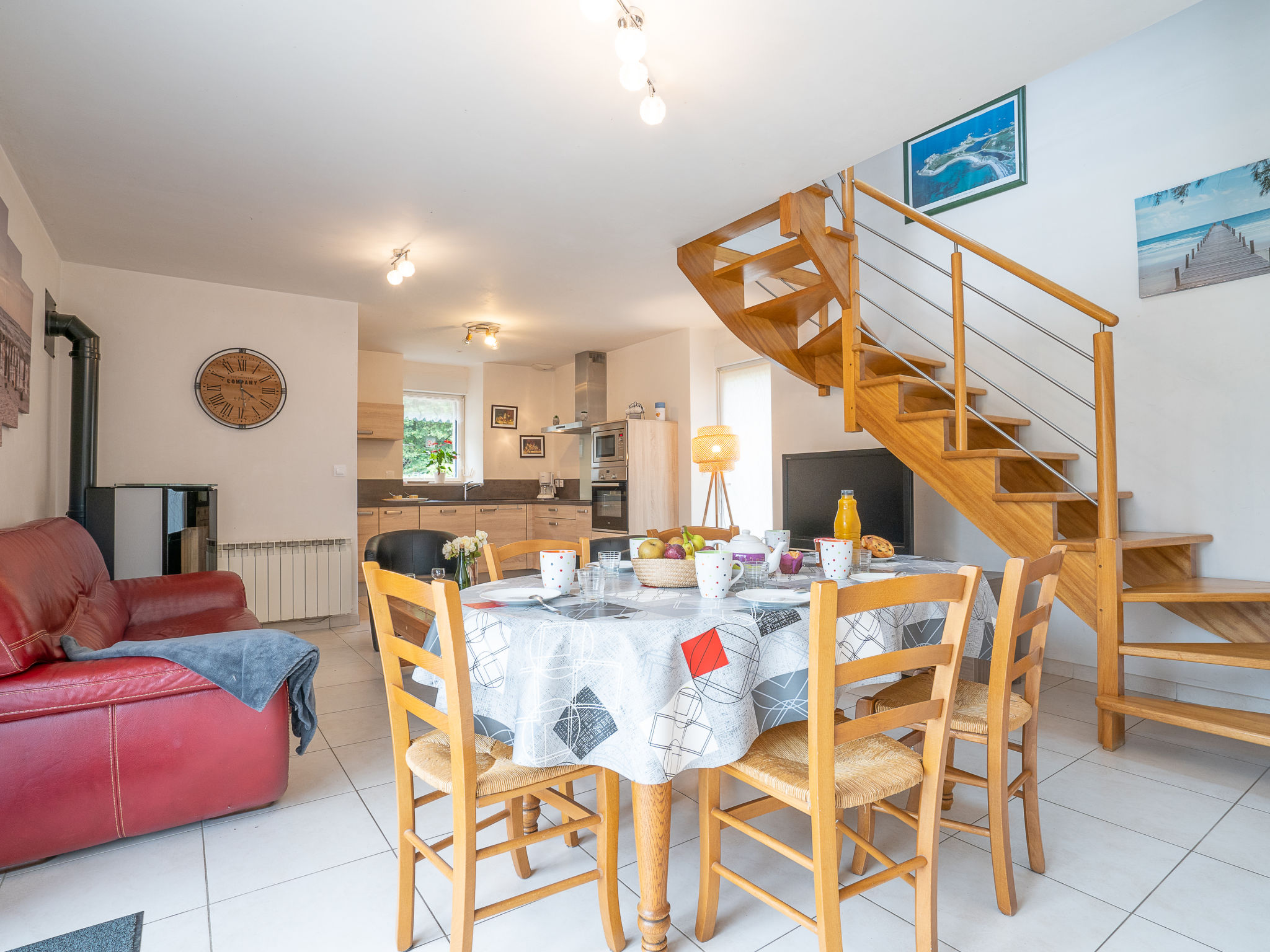 Kitchen / Dining Room
