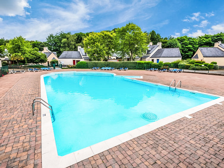 Search and Stay destination Ploemel, Bretagne - France from AU$ 169. Les Cottages du Golf