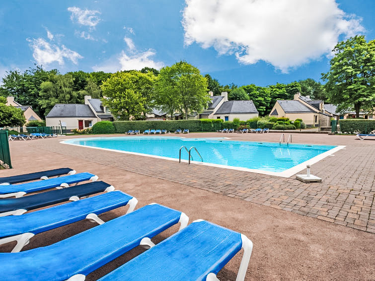 Search and Stay destination Ploemel, Bretagne - France from AU$ 161. Les Cottages du Golf
