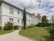 Ruim vakantiehuis in centrum Auray, 12 km van strand en golfbaan - thumbnail 2
