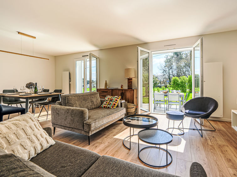 Maison de la Tour Bourgerel Accommodation in Baden