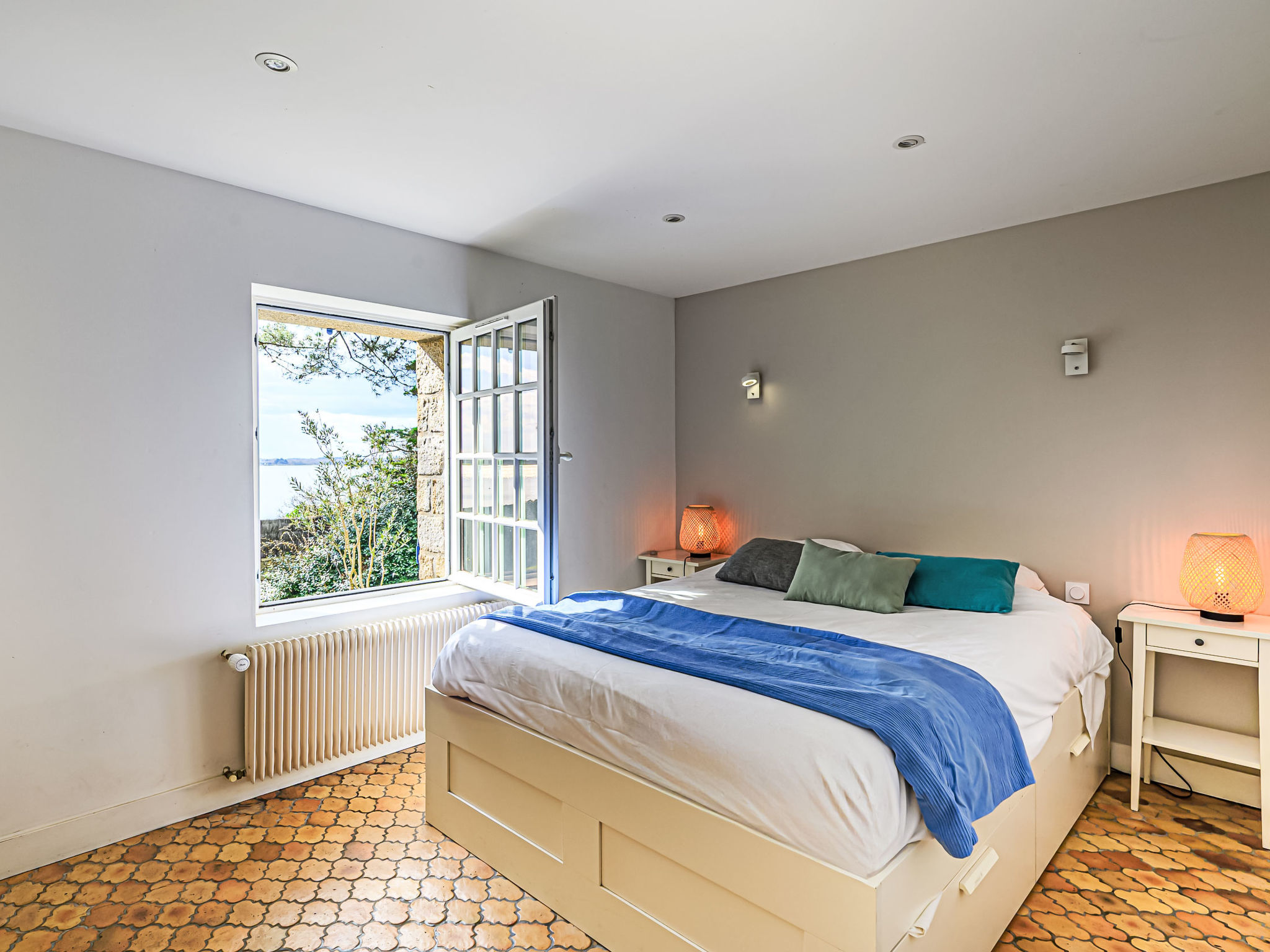 Villa de la Pointe du Blair-Inside