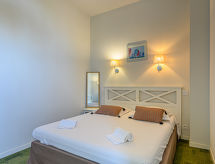 Historisch kasteelappartement bij zee in Baden, Morbihan - thumbnail 4