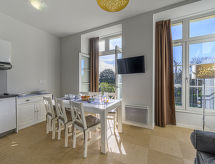 Apartment Château De Kergonano,