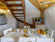 Apartment Château De Kergonano