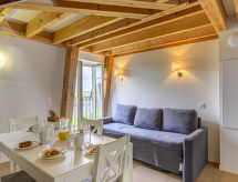 Apartment Château De Kergonano