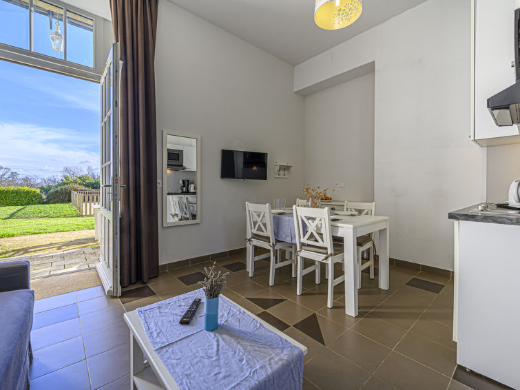 Apartment Château De Kergonano