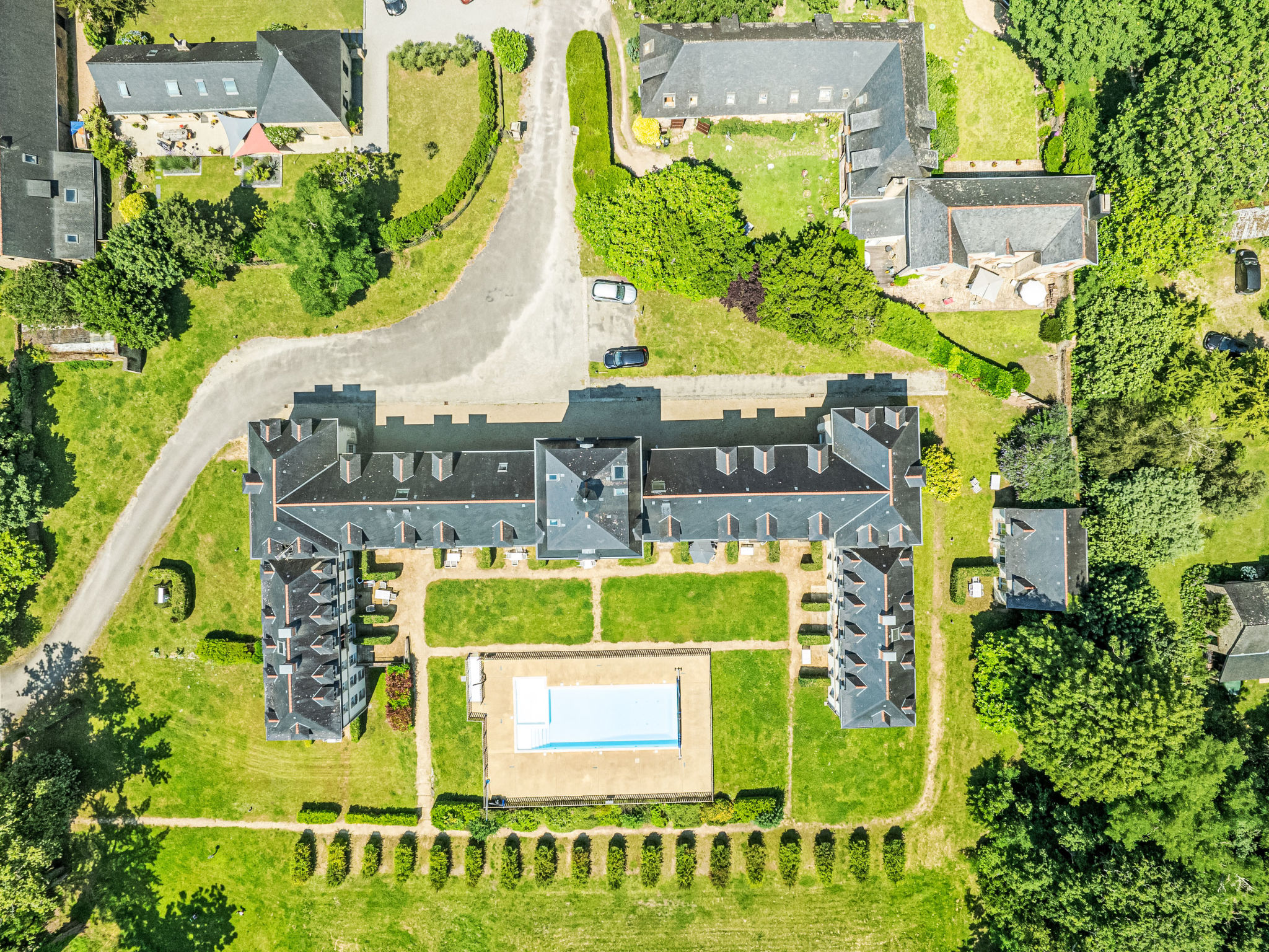 Le Château de Kergonano-Buiten