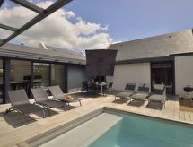 Lomatalo Villa Noalou
