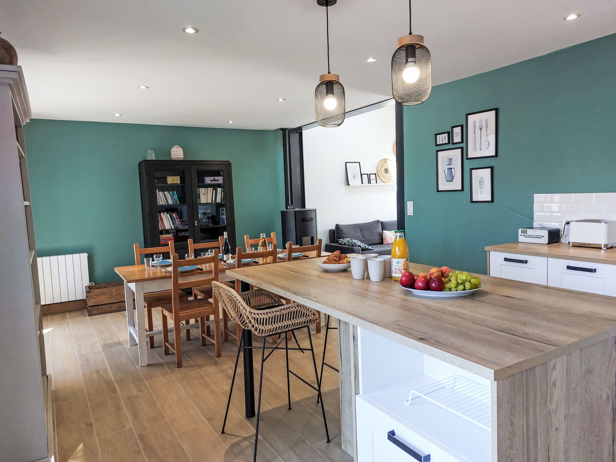 Kitchen / Dining Room