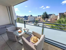 Mieszkanie Grand Balcon, Piscine et proche du Port