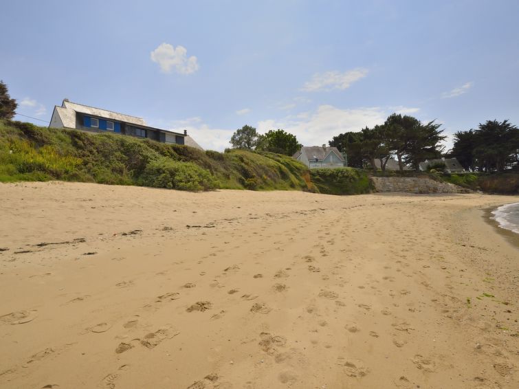 Search and Stay destination Mesquer, Pays de la Loire - France from AU$ 150. Charme de la plage du Moulin