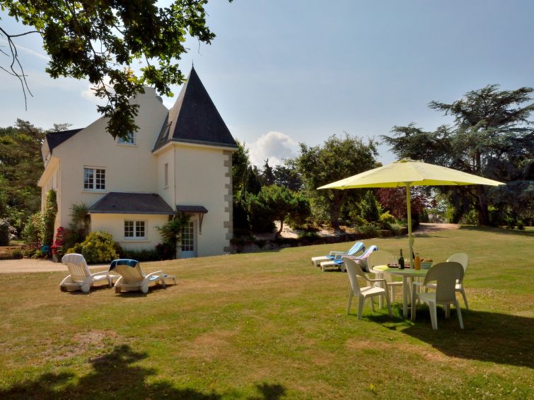 Search and Stay destination Piriac-sur-Mer, Pays de la Loire - France from AU$ 124. Prad Nomad