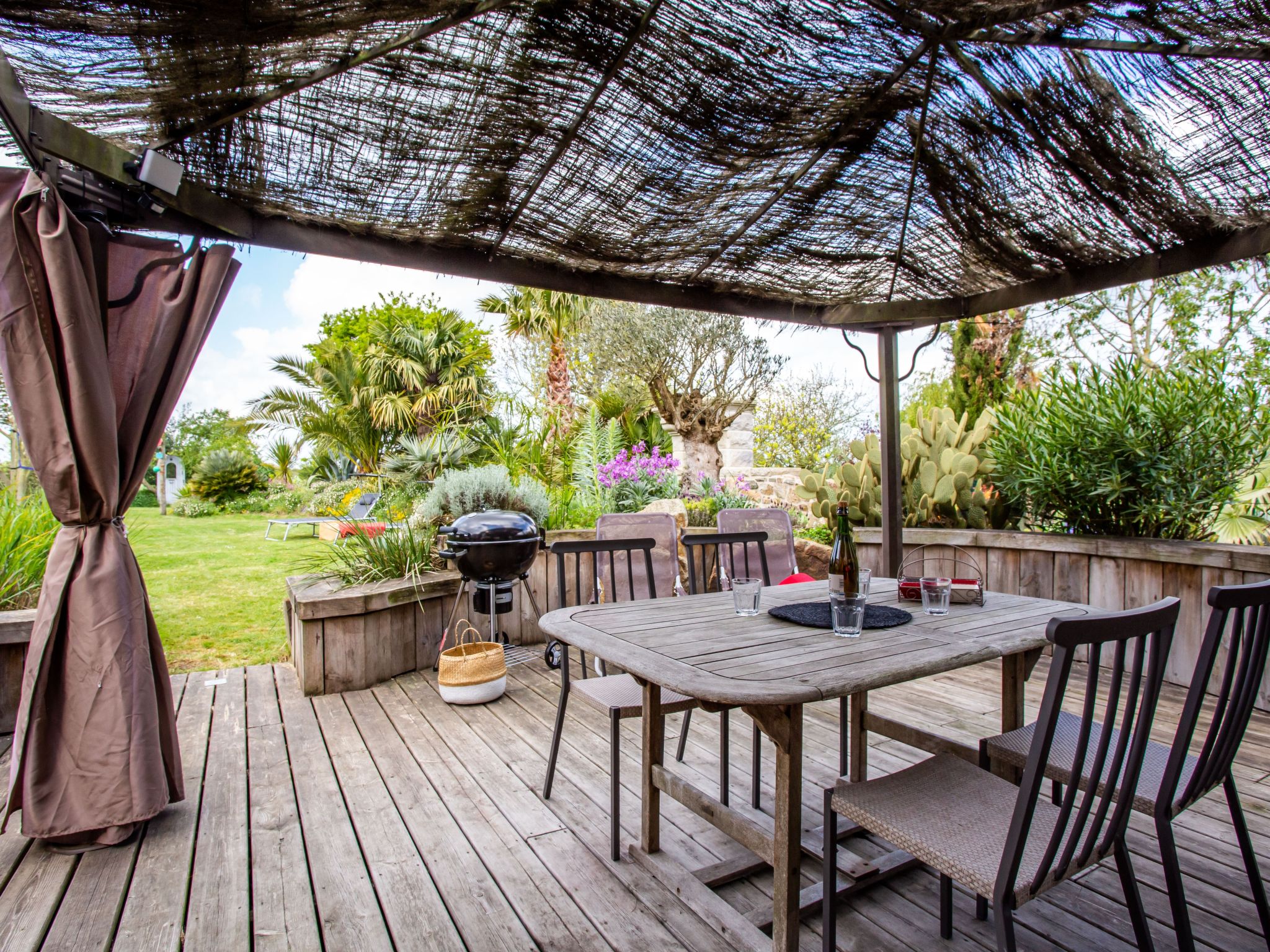 Valhalla, chez Emile — Terrace (5 of 27)