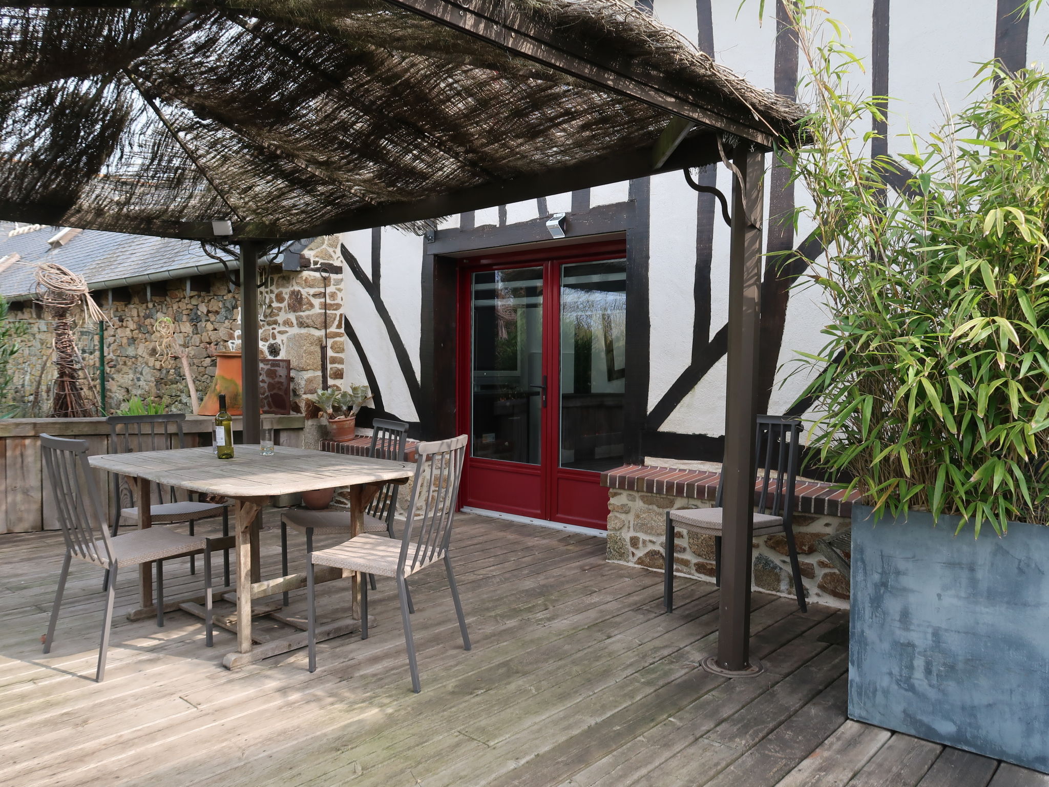 Valhalla, chez Emile — Terrace (4 of 27)