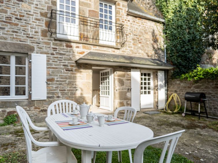 Search and Stay Destinations. Vacation Rentals in Saint-Suliac, Ille-et-Vilaine - Brittany - France