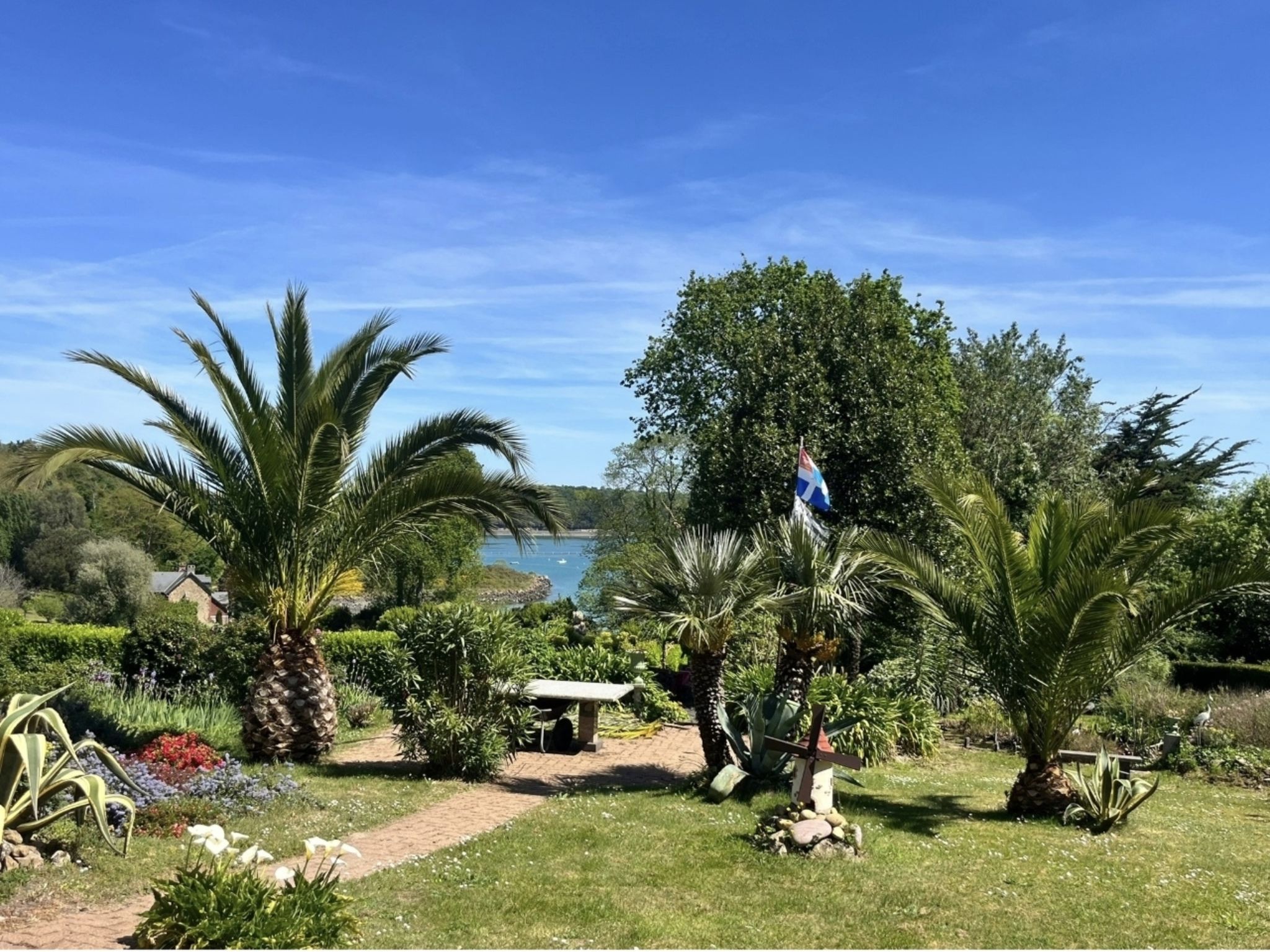 Les Genêts