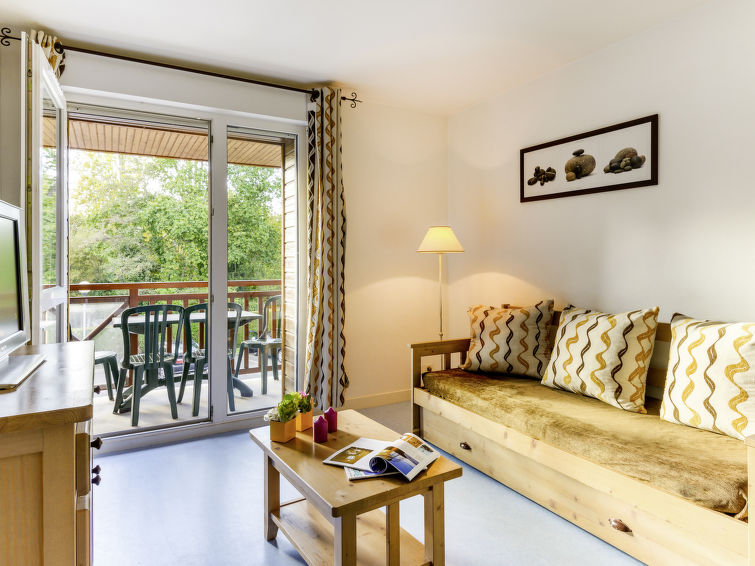 Search and Stay destination Saint-Briac-sur-Mer, Bretagne - France from AU$ 128. Les Roches Douvres 24