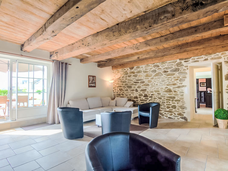 Search and Stay, undefined in undefined. Gallery position 1