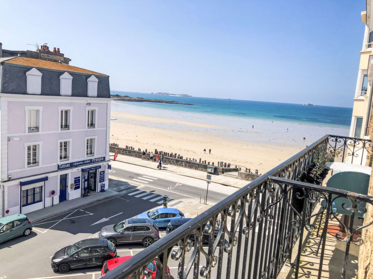 Zeezicht en luxe: Ruim appartement La Fontaine in Saint Malo in Saint Malo