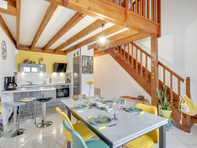 Search and Stay destination Saint-Malo, Bretagne - France from AU$ 229. Emeuraude