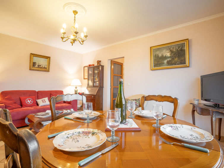 Search and Stay destination Saint-Malo, Bretagne - France from AU$ 177. Cardella