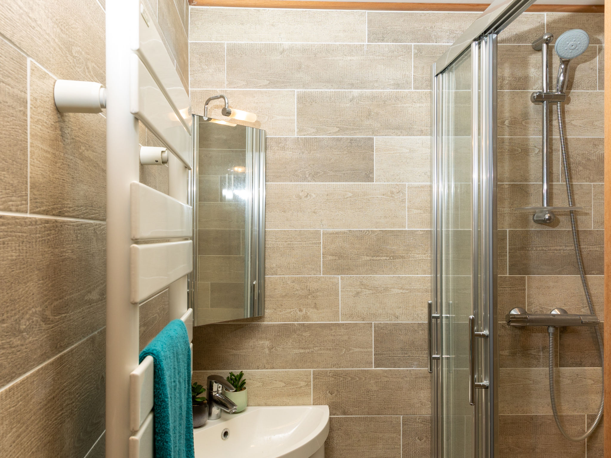 Photo of L'Eglantine