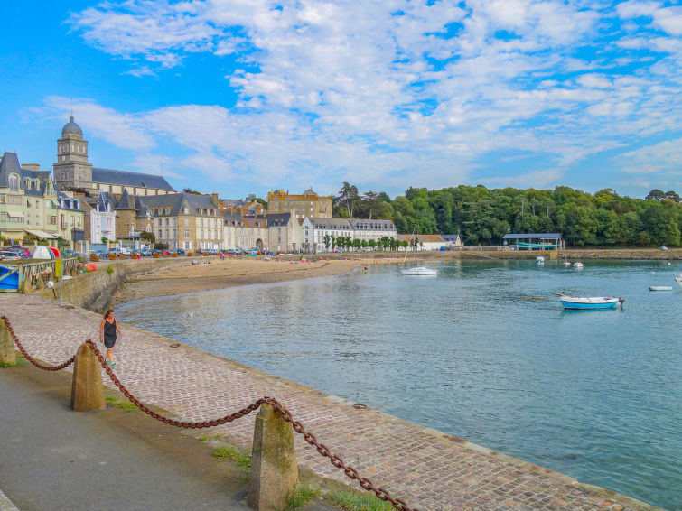 Photo of St Malo cosy