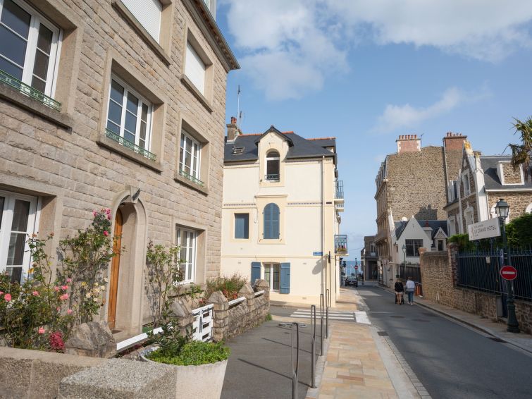 Le Monceau Accommodation in Dinard