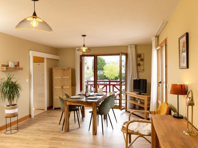 Search and Stay destination Dinard, Bretagne - France from AU$ 205. Christie