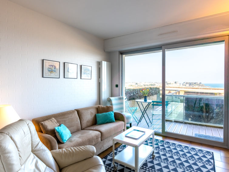 Search and Stay destination Dinard, Bretagne - France from AU$ 160. Le Parc de La Ronceray