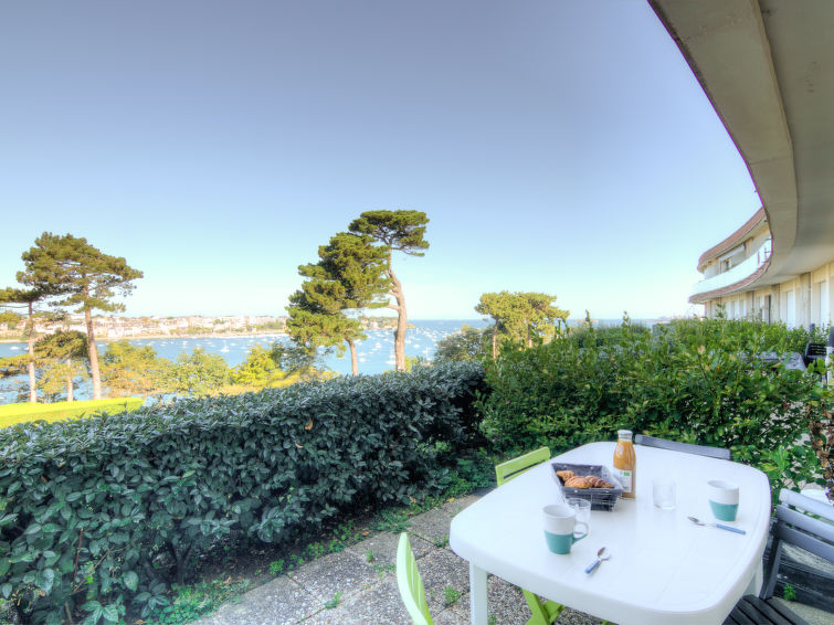 Zeezicht en rust in appartement Balafen in Dinard in Dinard