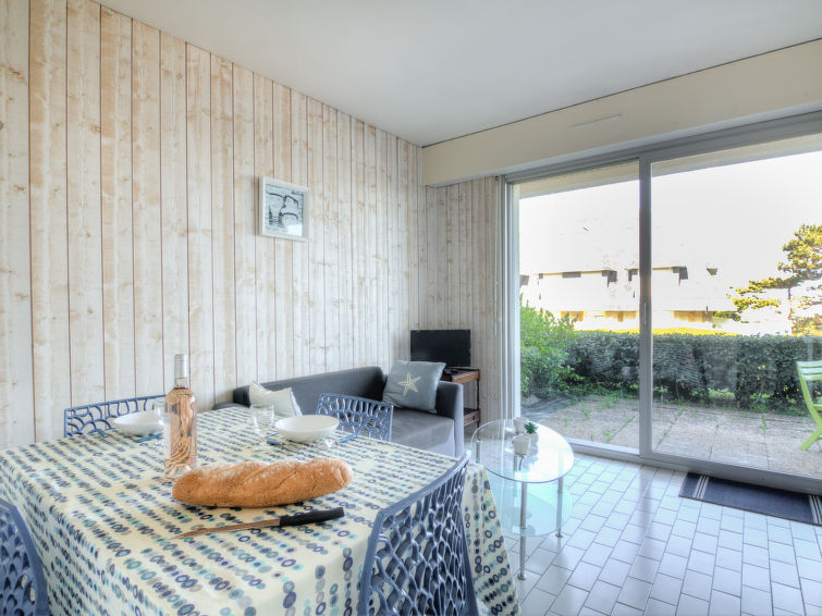 Search and Stay destination Dinard, Bretagne - France from AU$ 155. Balafen