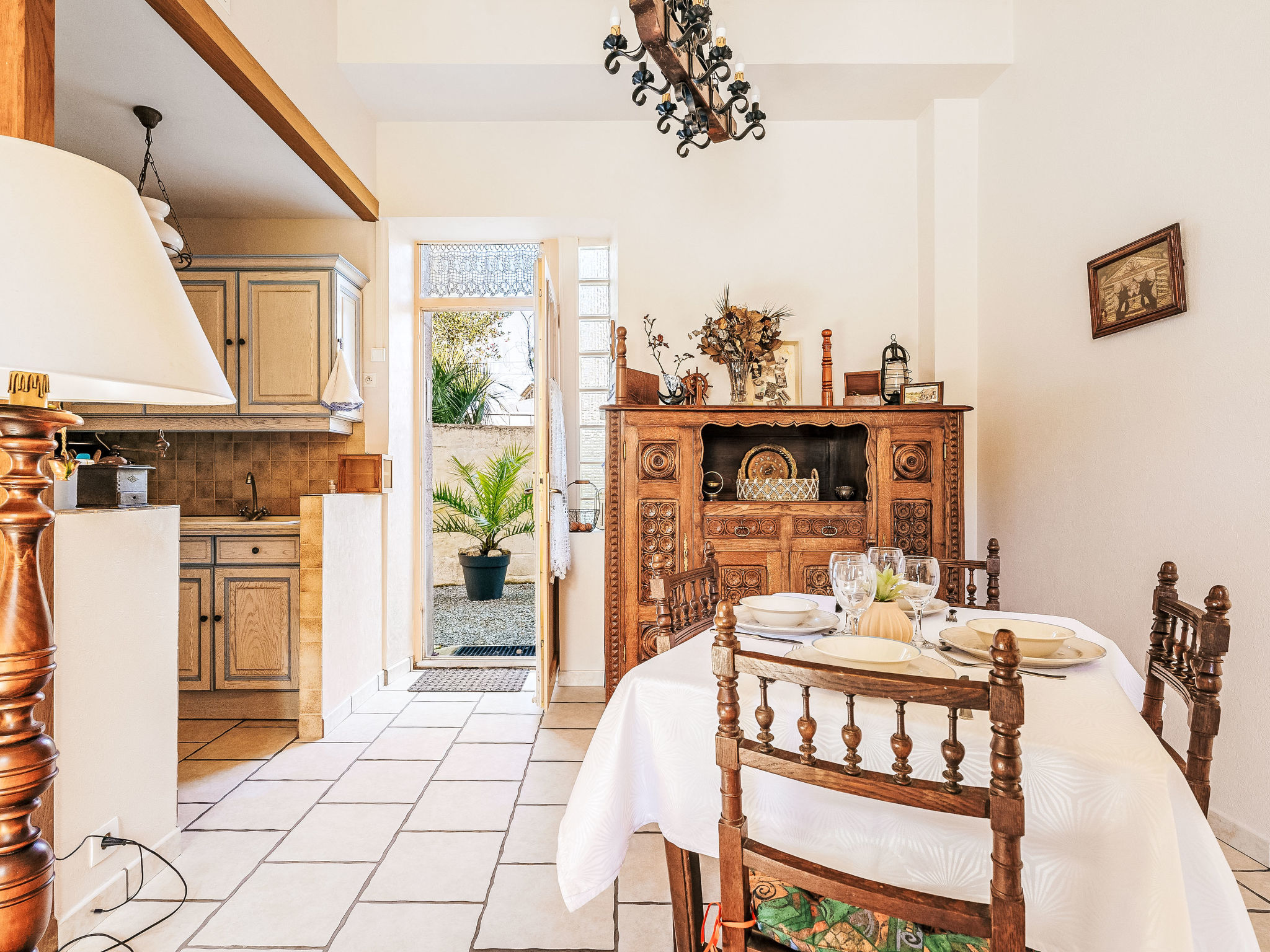 Kitchen / Dining Room