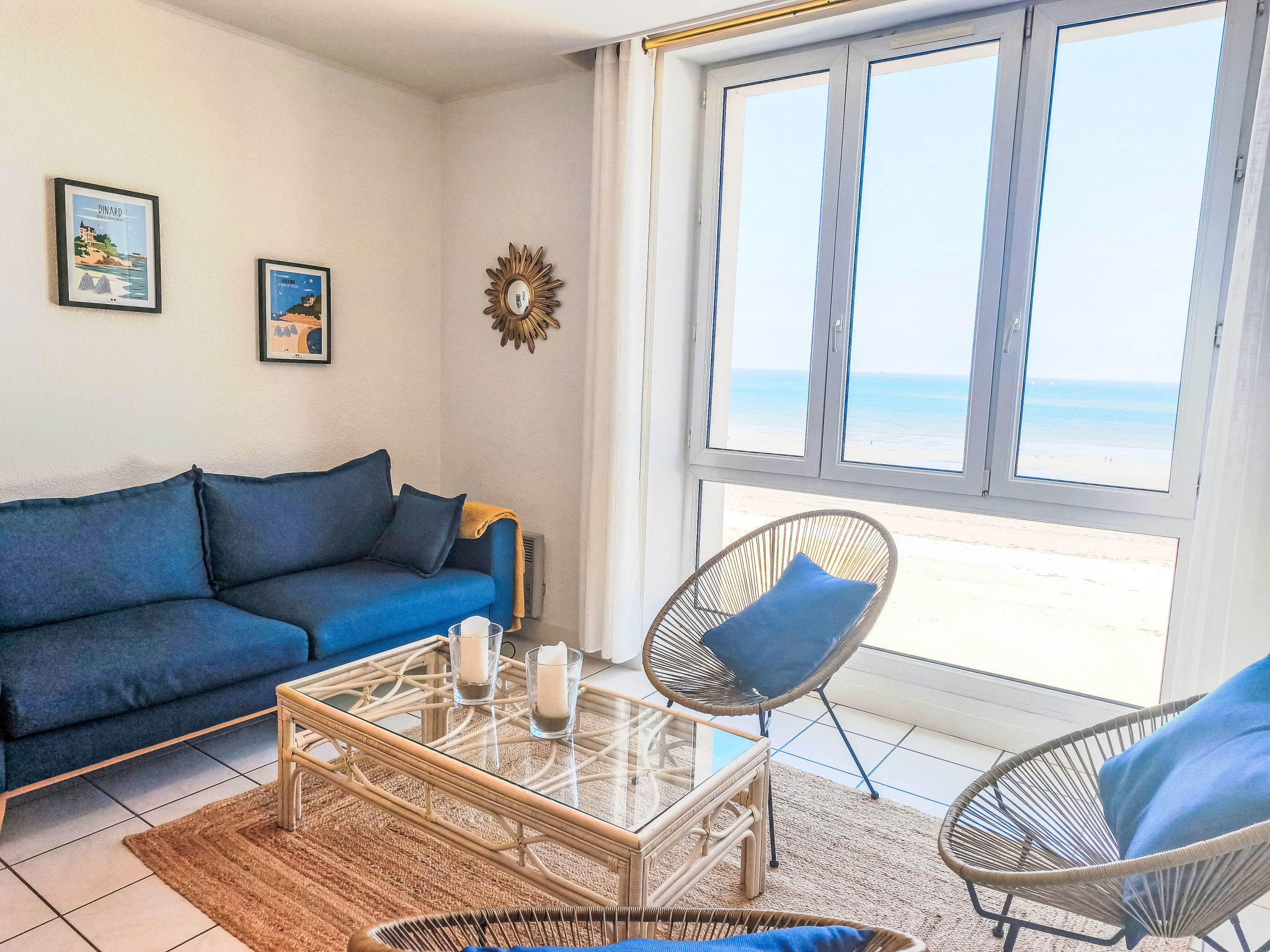 La Plage - Inside