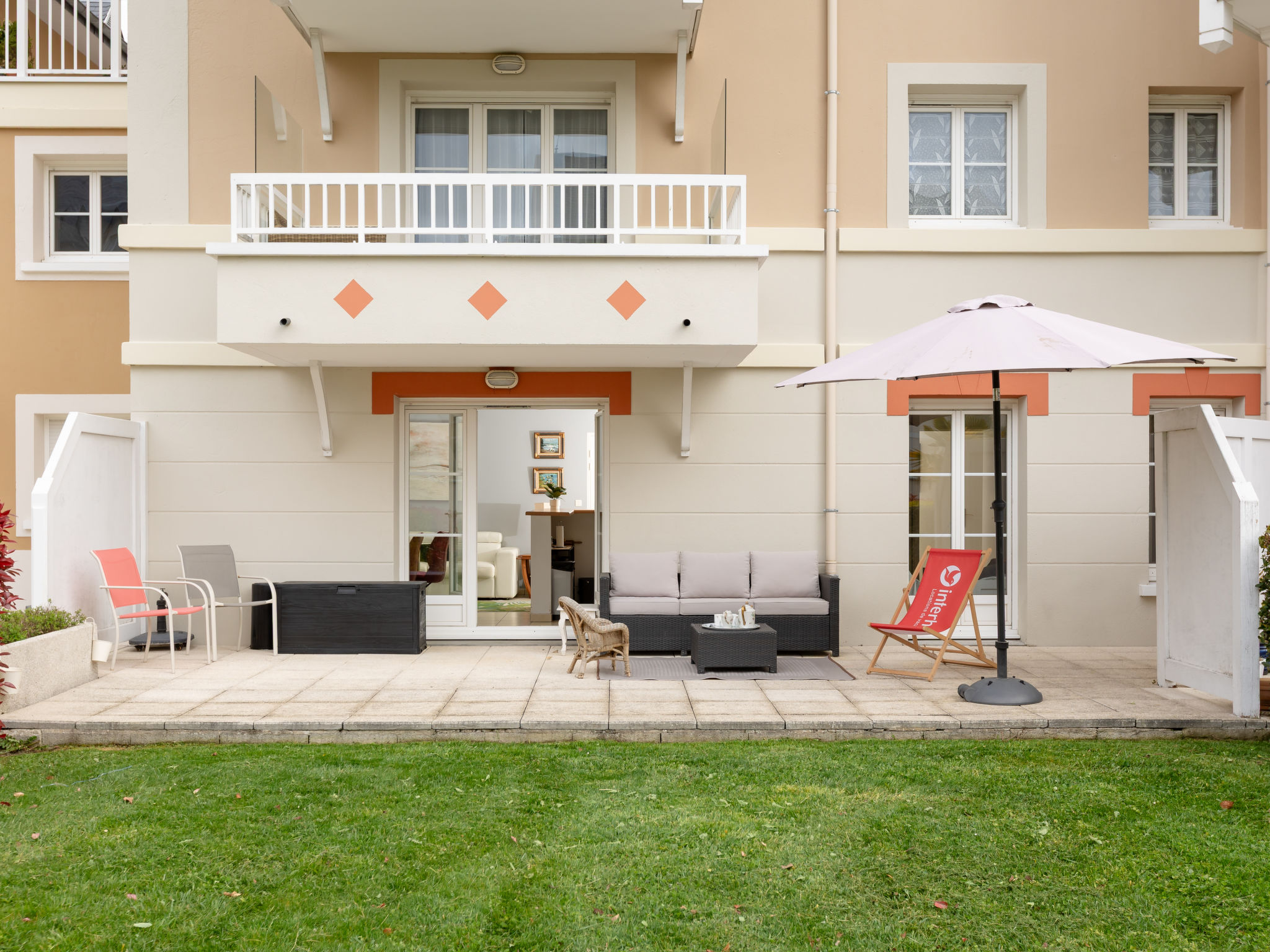 Photo of Les Orchidées