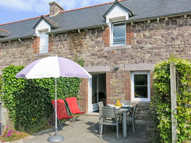 Search and Stay destination Fréhel, Bretagne - France from AU$ 91. T3-Résidence La Carquois