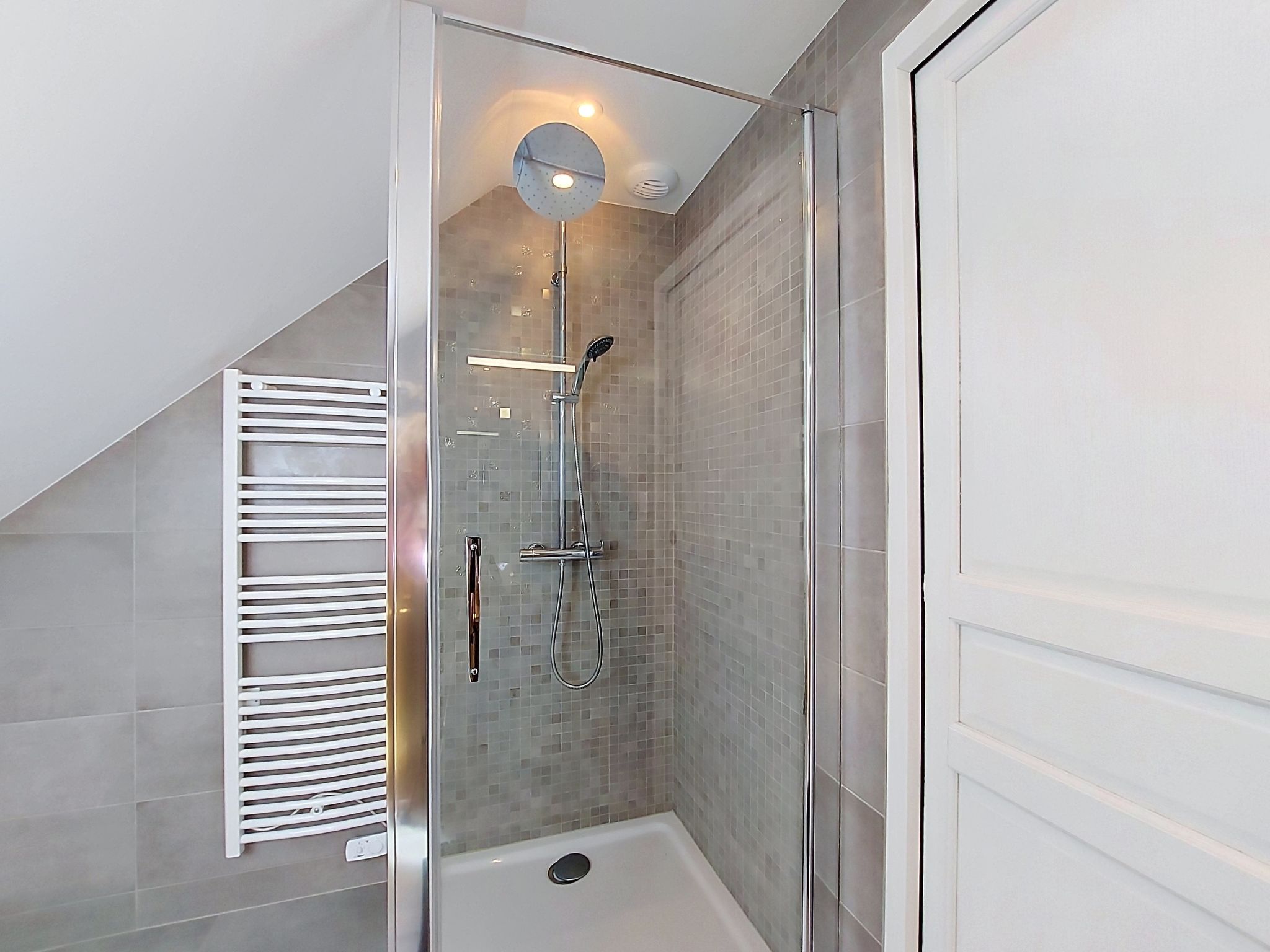 Maison Le petit Papeu – Salle de bains, photo 24 sur 44