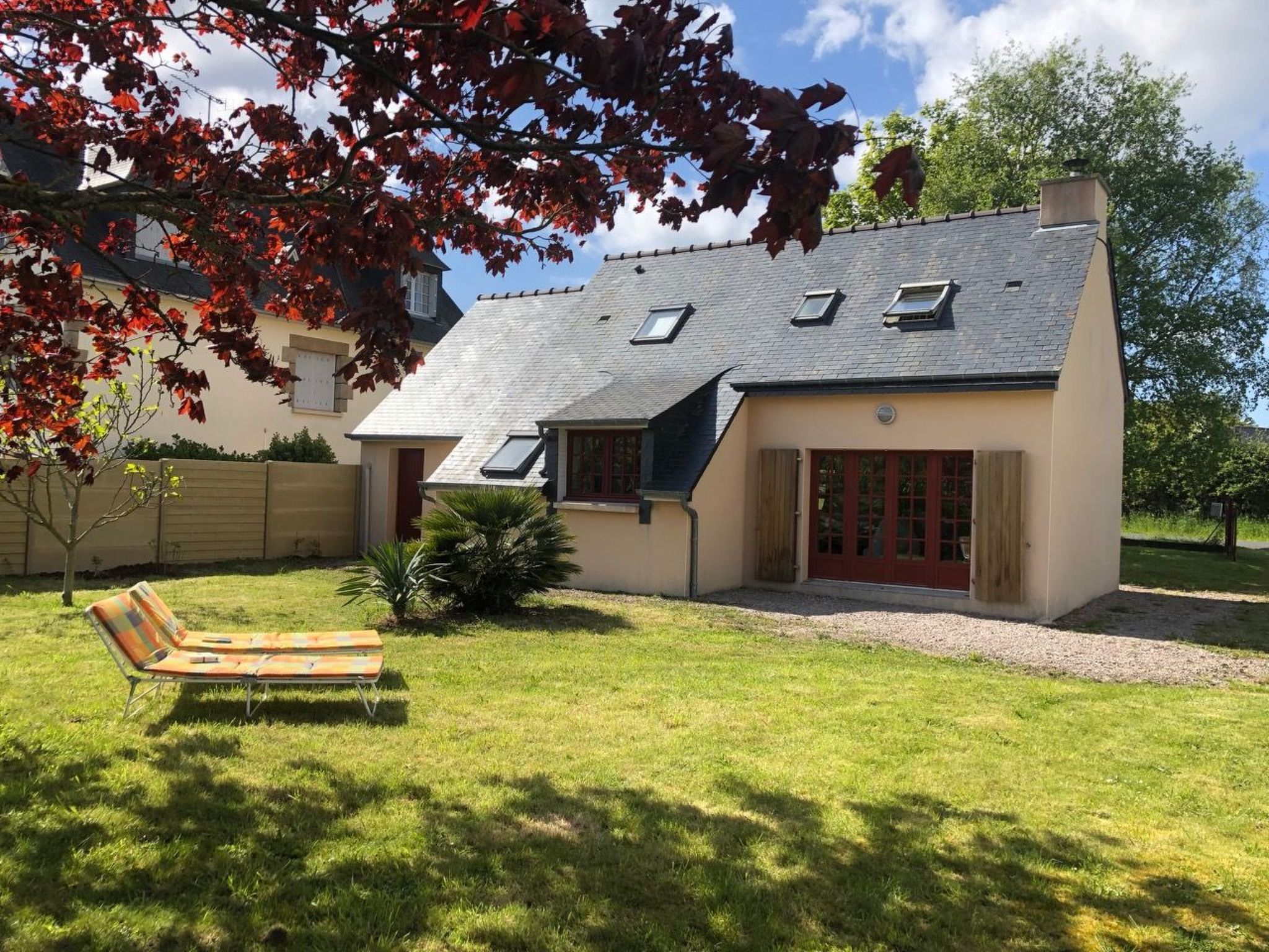 Haus mit grossem Garten in der Nähe des Cap Fréh - Draußen