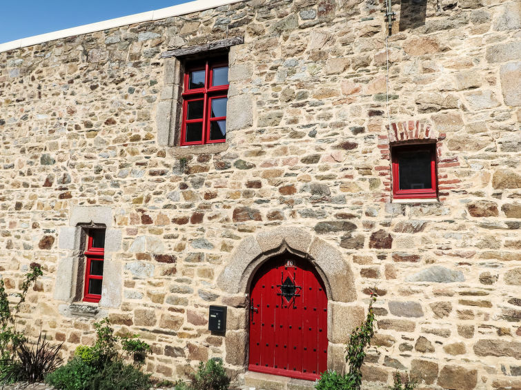Search and Stay destination Tréguier, Bretagne - France from AU$ 126. Arbenn 1