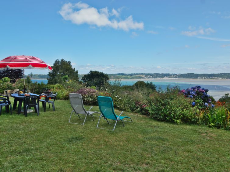 Search and Stay destination Plestin-les-Grèves, Bretagne - France from AU$ 234. Ker Norge (PNG111)