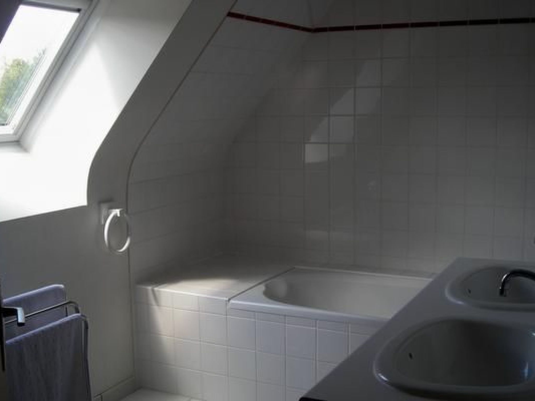 Komforthaus mit Traumgarten und Meerblick-Binnen