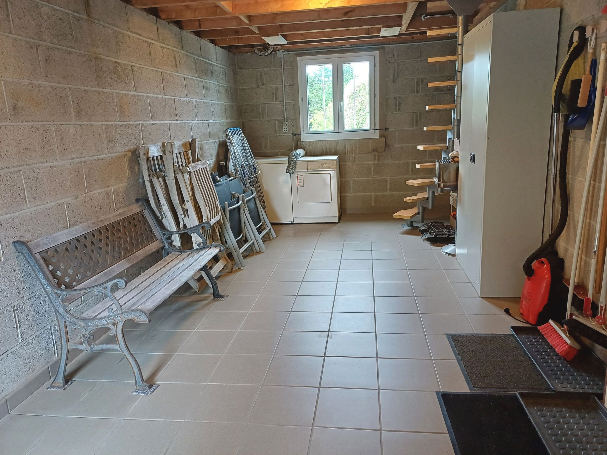 Komforthaus mit Traumgarten und Meerblick-Binnen