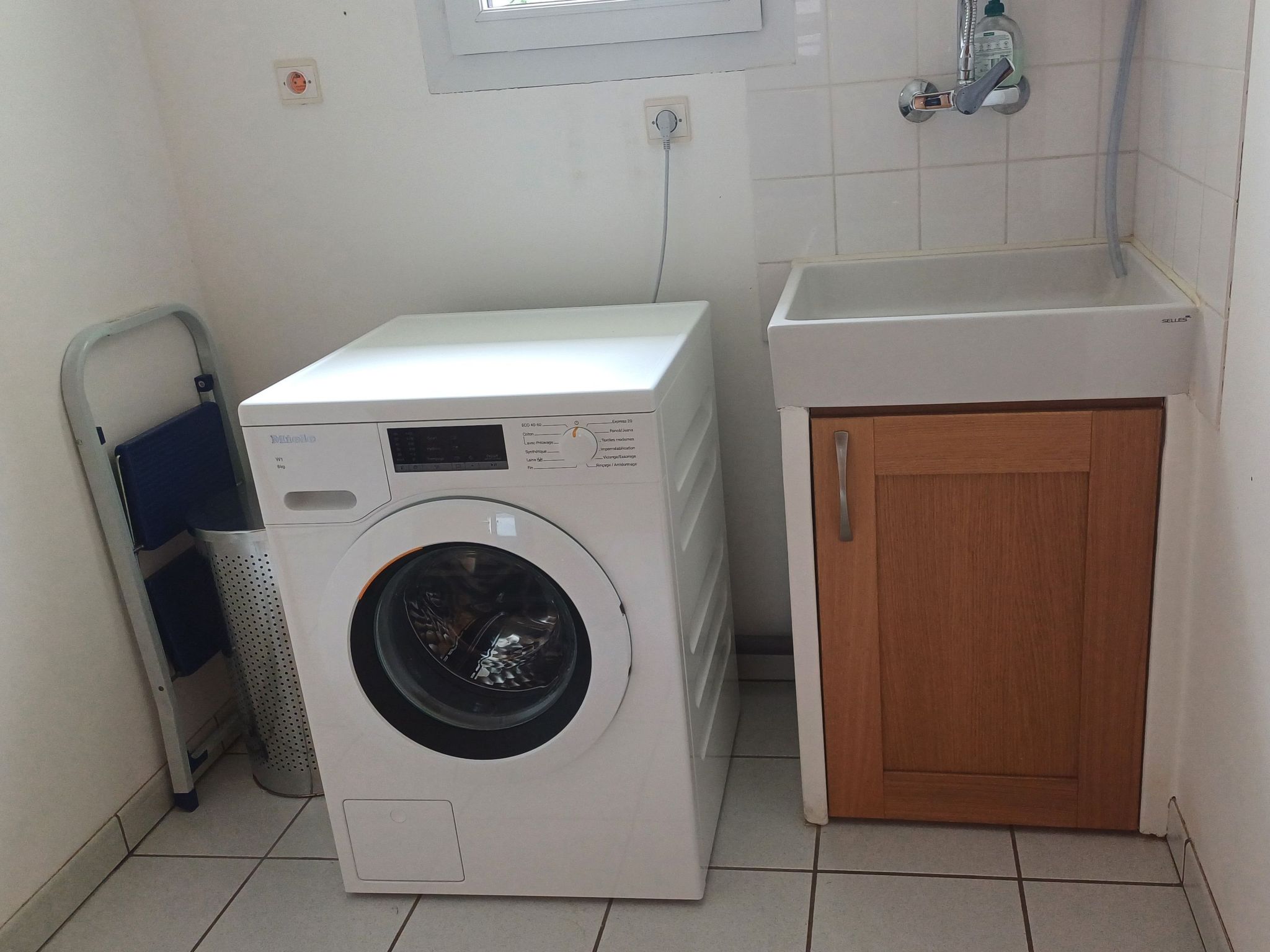 Komforthaus mit Traumgarten und Meerblick-Binnen